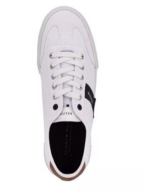 Tommy Hilfiger White and Navy Low-Top Men’s Sneaker Size 10 w-Spot